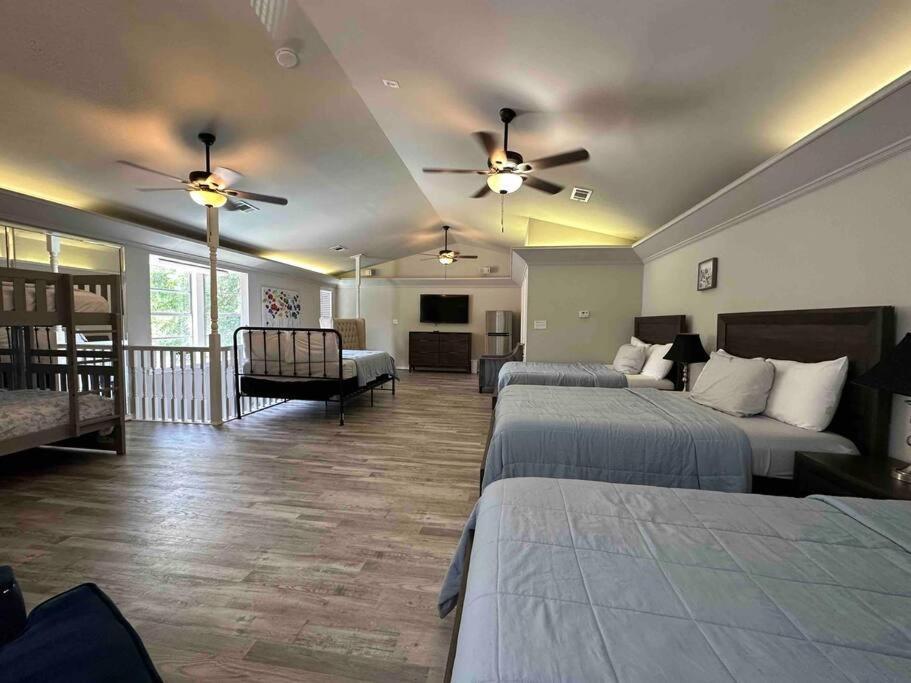 Сasa de vacaciones Northwest - Family Pool House!! - Bent Bough *